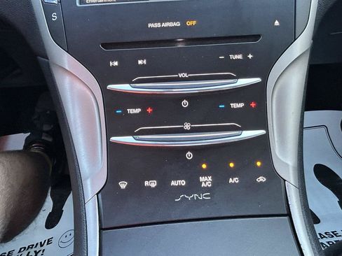 Used 2015 Lincoln MKZ w/ Equipment Group 101A Select FWD image 24