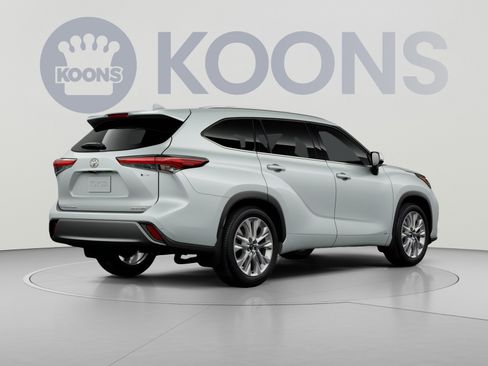 New 2026 Toyota Highlander Limited AWD/4WD image 13