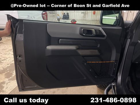 Used 2023 Ford Bronco Badlands w/ Sasquatch Package image 11