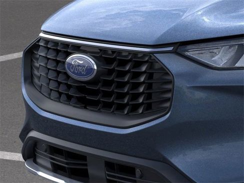 Used 2025 Ford Escape Active w/ Cold Weather Package image 17