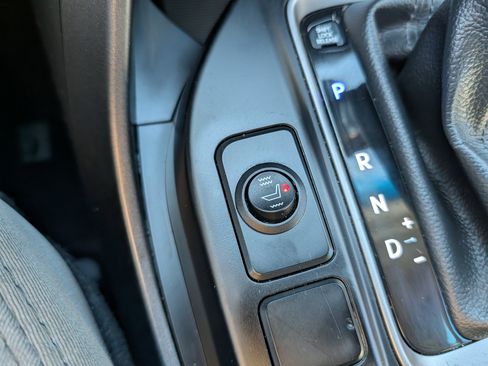 Used 2017 Hyundai Santa Fe Sport image 32