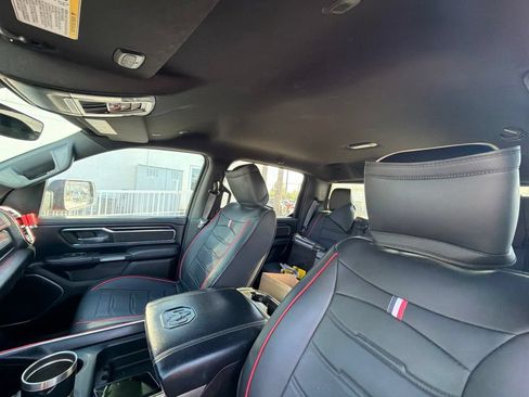 Used 2023 RAM 1500 Laramie AWD/4WD image 4