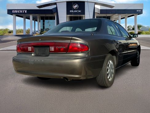 Used 2004 Buick Century Custom image 2