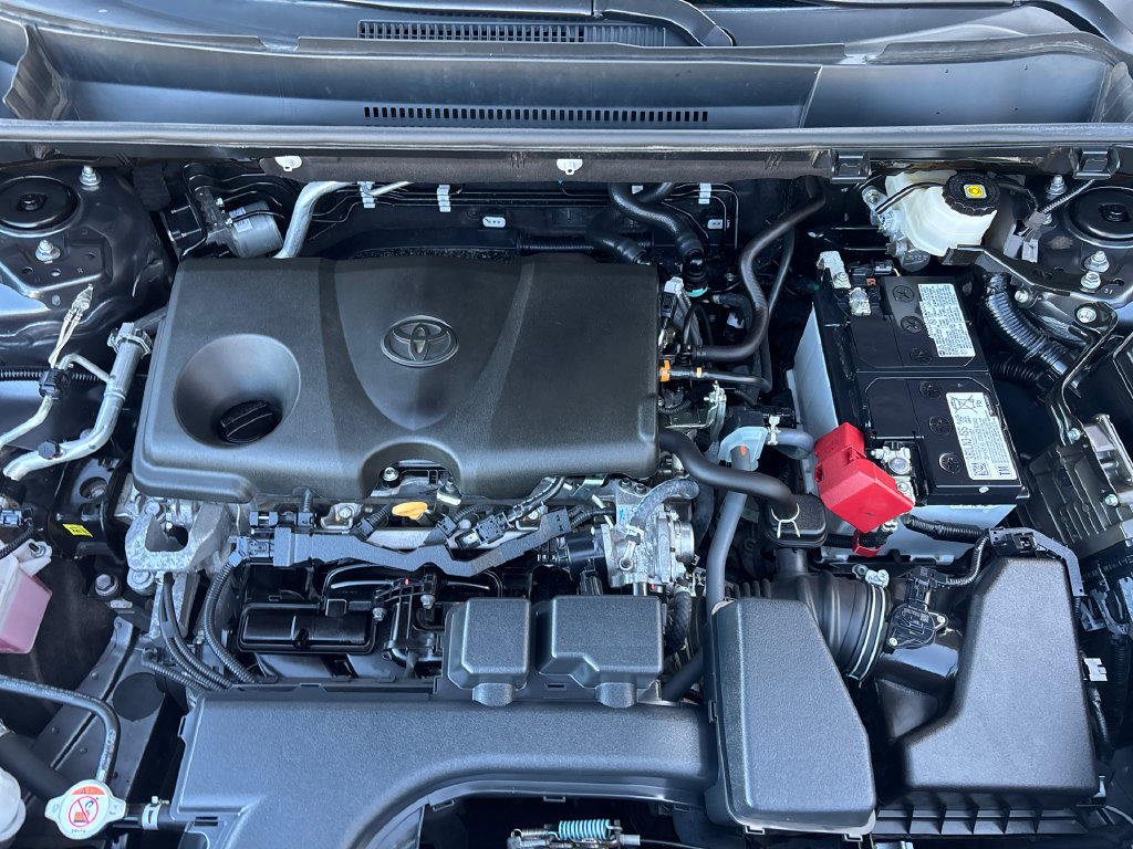 Certified 2025 Toyota RAV4 LE AWD/4WD image 8