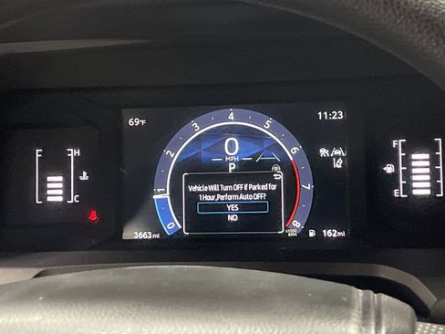 Used 2025 Toyota Tacoma SR image 21