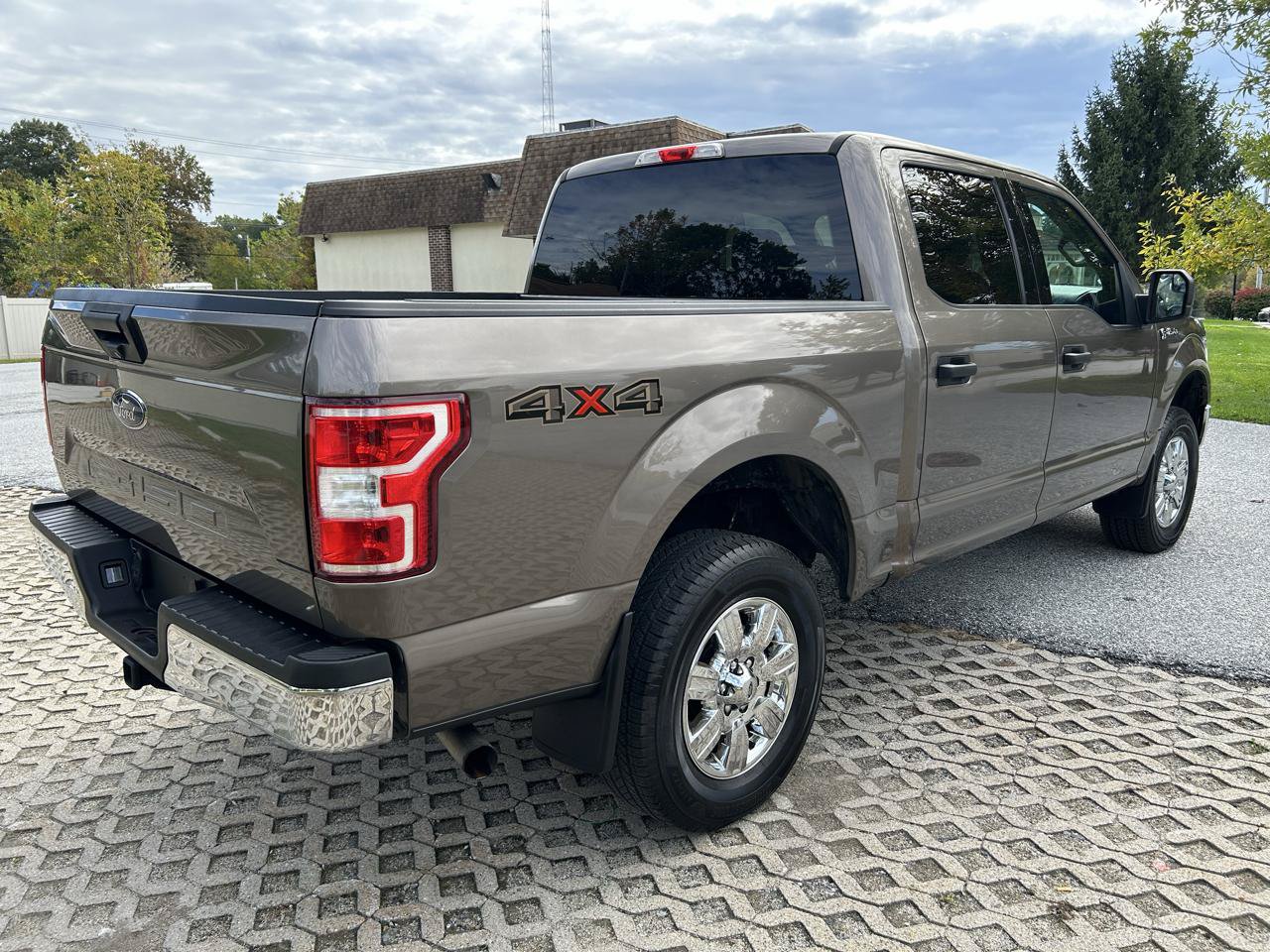Used 2018 Ford F150 XLT AWD/4WD image 5