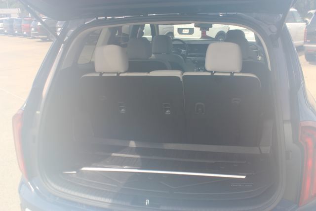 Used 2024 Kia Telluride S w/ S Sunroof Package FWD image 5