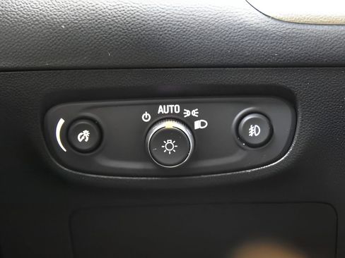 Used 2023 Buick Encore GX Preferred w/ Cold Weather Comfort Package FWD image 22