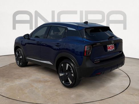 Used 2026 Nissan Kicks SR FWD image 8