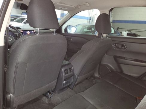 Used 2024 Nissan Rogue S AWD/4WD image 11