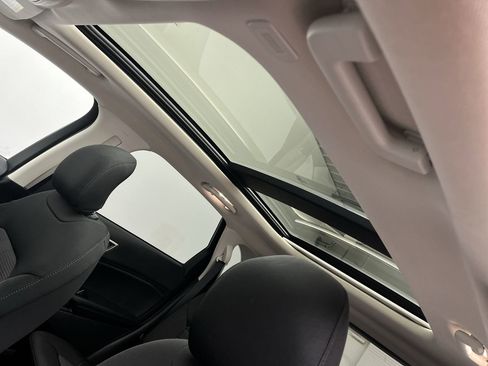 Used 2019 Ford Edge SEL image 7