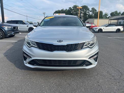 Used 2019 Kia Optima LX FWD image 2