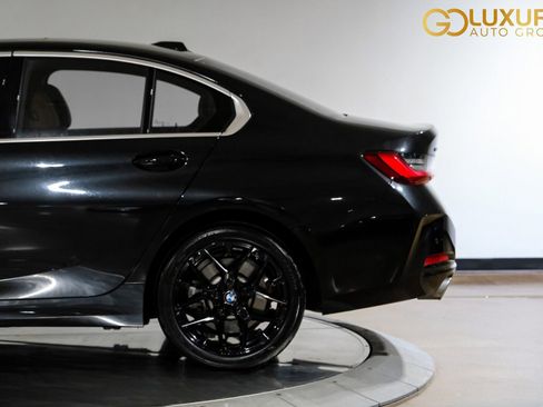 Used 2025 BMW 330i xDrive Sedan w/ Convenience Package image 15