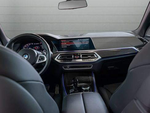 Used 2023 BMW X5 M50i w/ Climate Comfort Package AWD/4WD image 25