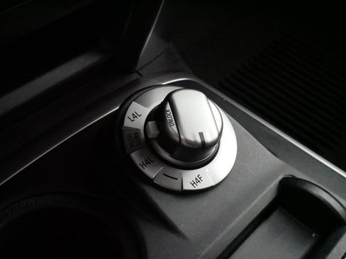 Certified 2021 Toyota 4Runner Limited AWD/4WD image 29