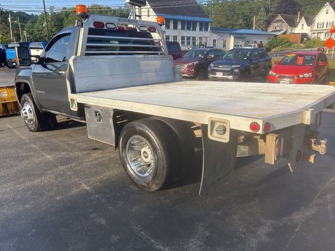 Used 2019 GMC Sierra 3500 SLE w/ SLE Preferred Package image 3