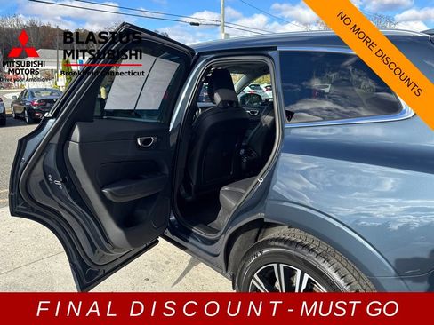 Used 2022 Volvo XC60 B5 Inscription w/ Advanced Package image 16