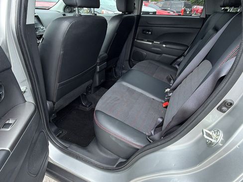 Used 2024 Mitsubishi Outlander Sport AWD image 23