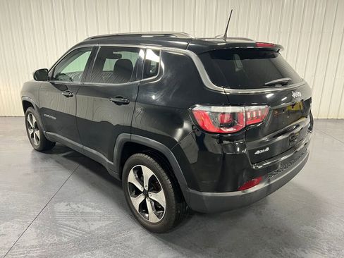 Used 2017 Jeep Compass Latitude w/ Safety & Security Group image 16