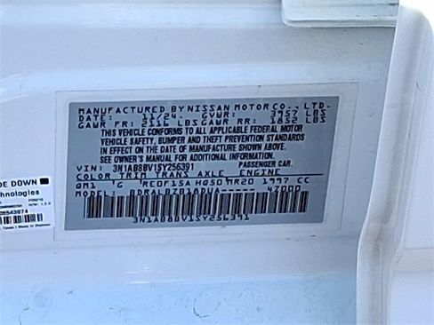 Used 2025 Nissan Sentra S image 27