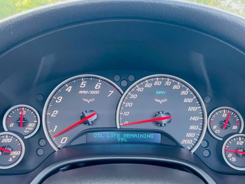 Used 2006 Chevrolet Corvette Convertible w/ Preferred Equipment Group RWD image 33