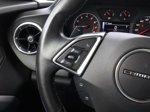 Used 2017 Chevrolet Camaro LT w/ Technology Package RWD image 26