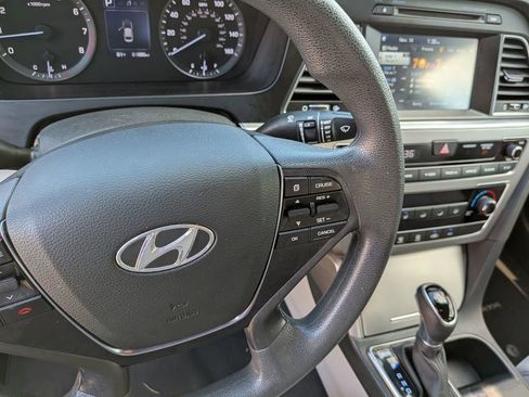 Used 2017 Hyundai Sonata Sport image 18