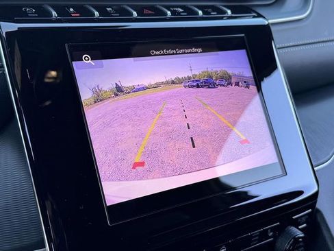New 2025 Jeep Grand Cherokee L Laredo w/ Luxury Tech Group I AWD/4WD image 4