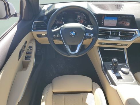 Used 2022 BMW 330i Sedan w/ Driving Assistance Package RWD image 11