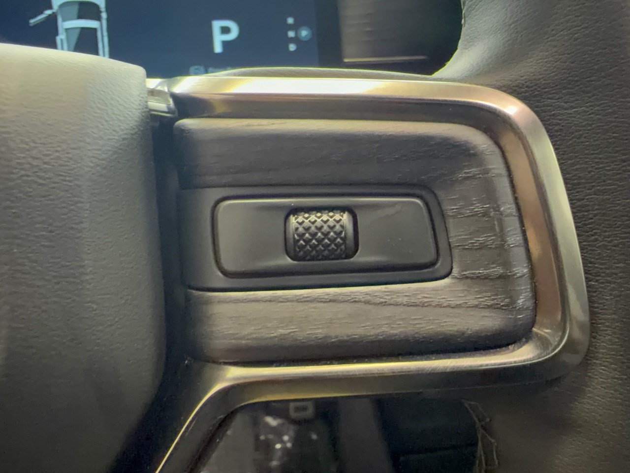 Used 2024 Rivian R1T Adventure Dual AWD/4WD image 19