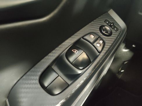Used 2025 Nissan Sentra S FWD image 27
