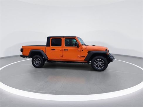 New 2025 Jeep Gladiator Sport image 9