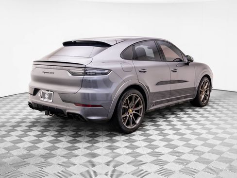 Used 2021 Porsche Cayenne GTS image 8