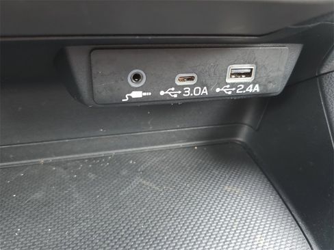 Used 2024 Subaru Crosstrek 2.0i Premium image 34