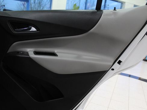 Used 2023 Chevrolet Equinox LS w/ Midnight Edition image 21