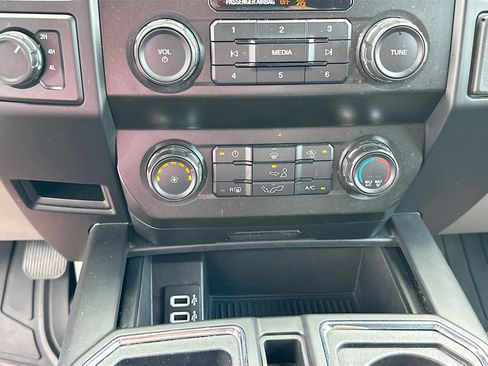 Used 2019 Ford F150 XL w/ Equipment Group 101A Mid AWD/4WD image 15
