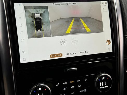 Used 2023 Land Rover Discovery S R-Dynamic image 34