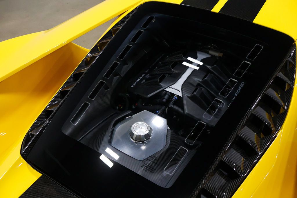 Used 2020 Ford GT Carbon Series RWD image 94