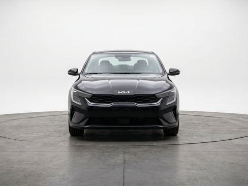 Used 2025 Kia K4 FWD image 2