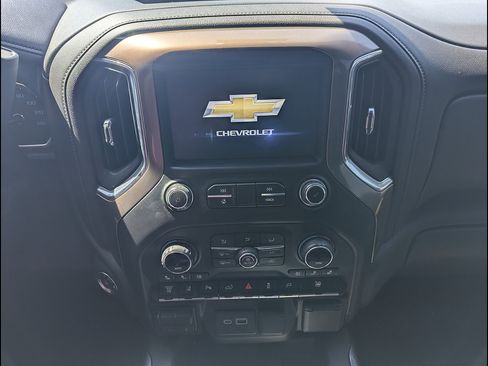 Used 2020 Chevrolet Silverado 2500 High Country w/ Technology Package AWD/4WD image 31