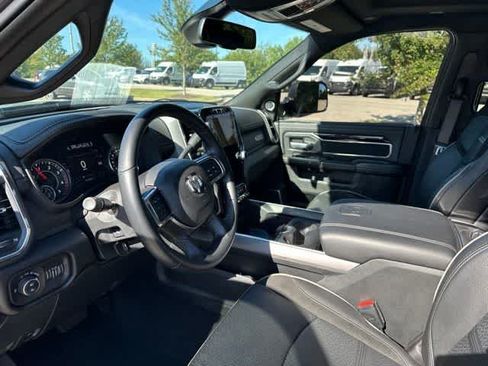 Used 2022 RAM 2500 Laramie AWD/4WD image 4