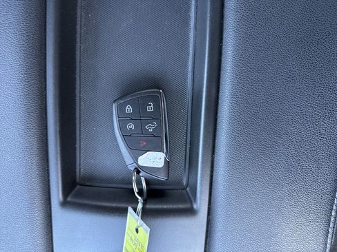 Used 2024 Chevrolet Silverado 1500 LT image 25