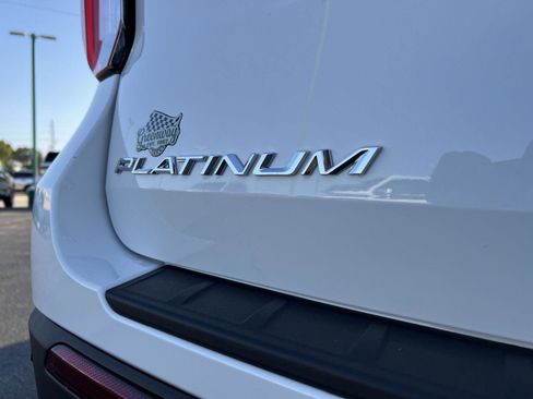 New 2026 Ford Explorer Platinum image 8