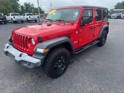 Used 2019 Jeep Wrangler Unlimited Sport AWD/4WD image 4
