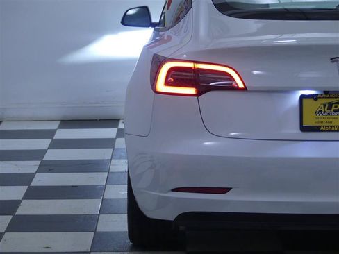 Used 2023 Tesla Model 3 Standard Range RWD image 28