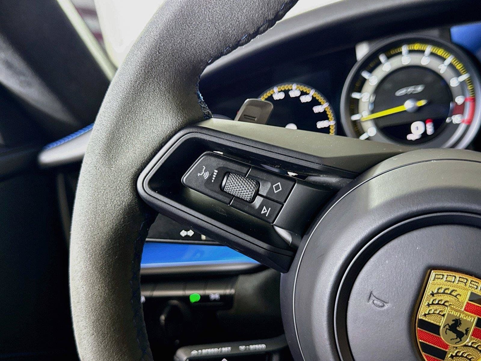Used 2022 Porsche 911 GT3 RWD image 23