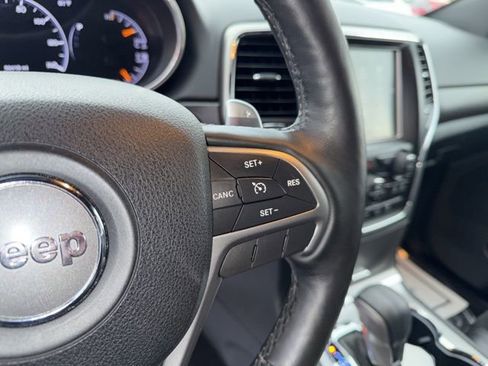 Used 2017 Jeep Grand Cherokee Altitude image 11