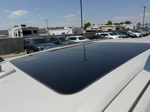 Used 2022 Lincoln Navigator Reserve AWD/4WD image 9
