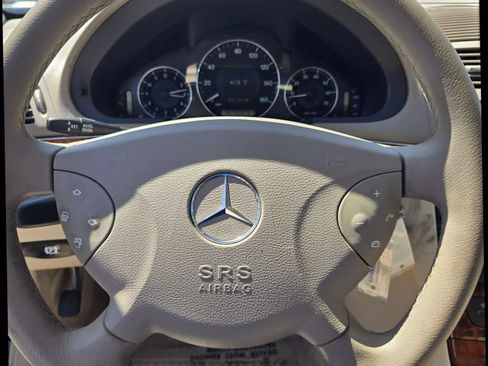 Used 2004 Mercedes-Benz E 500 Sedan image 18
