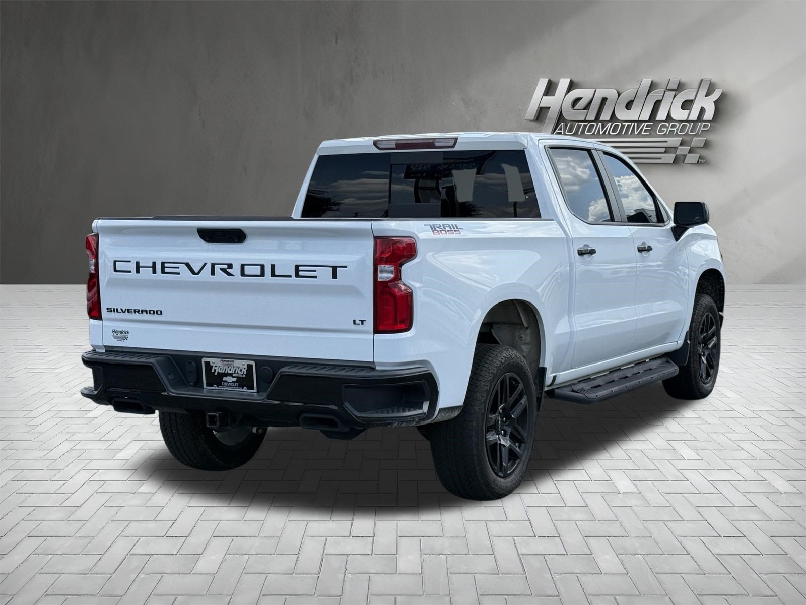 Used 2025 Chevrolet Silverado 1500 LT Trail Boss w/ Convenience Package II AWD/4WD image 10
